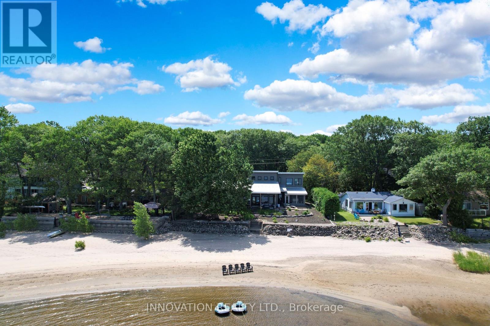 684 BAYVIEW DRIVE - 36