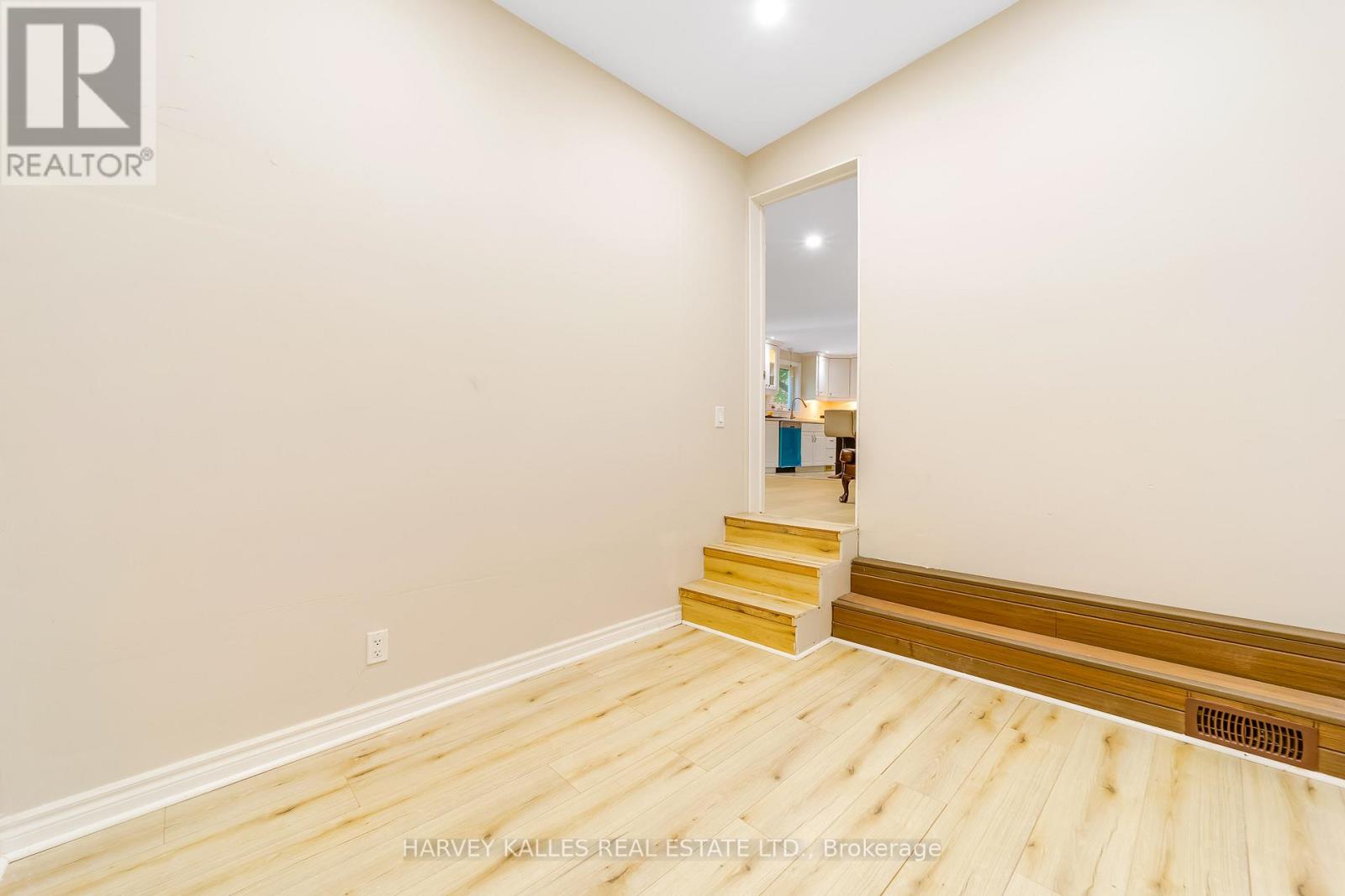 6814 14TH AVENUE - 16