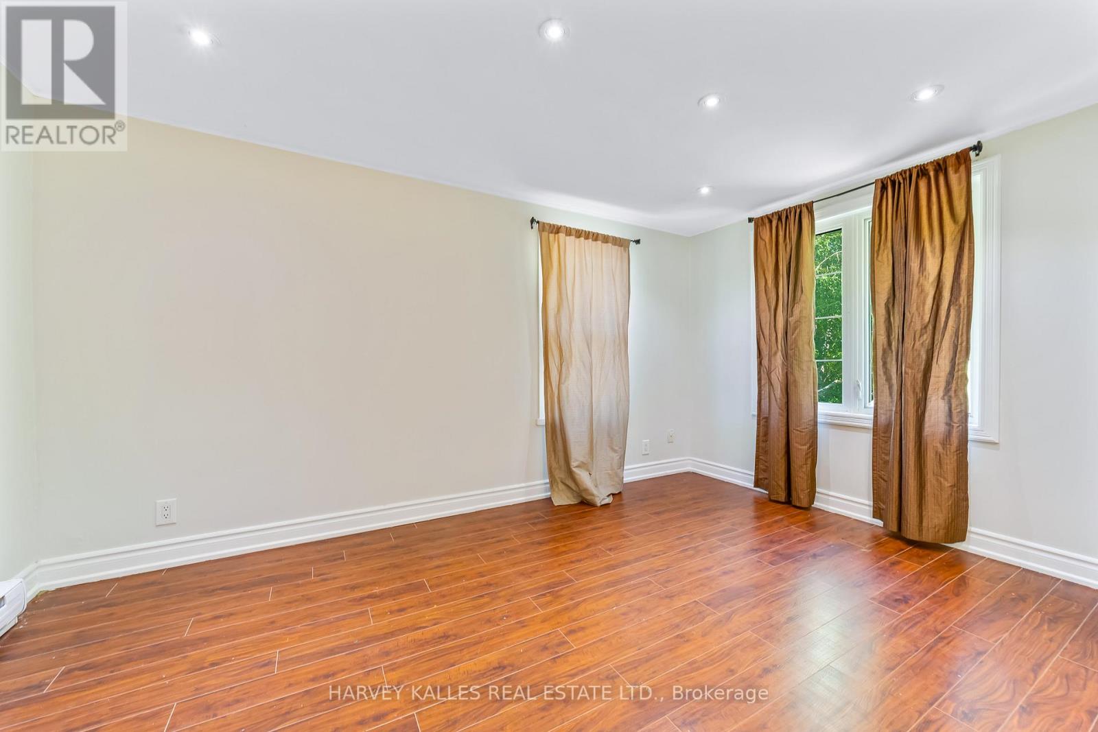 6814 14TH AVENUE - 25