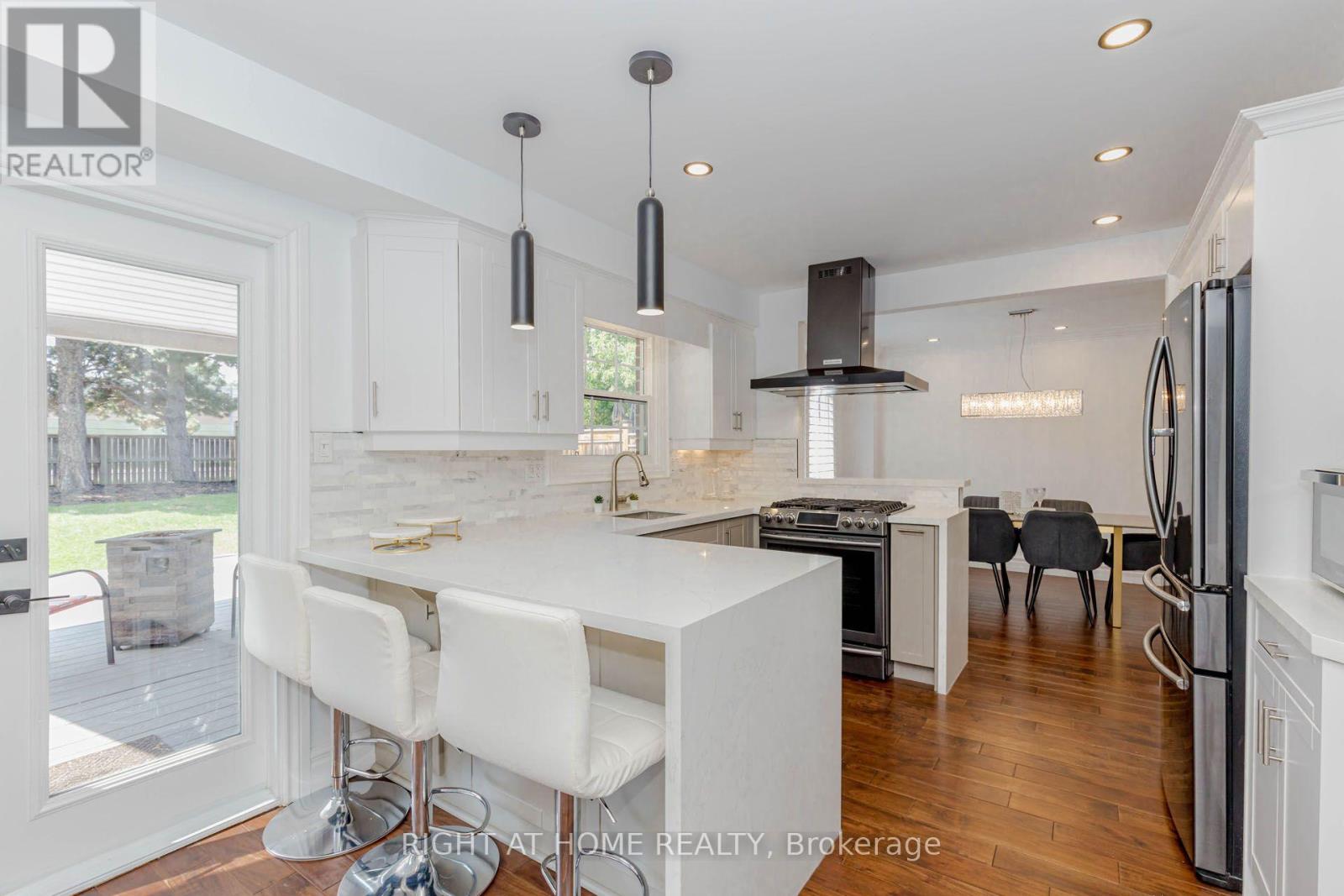 1073 MESA CRESCENT - 23
