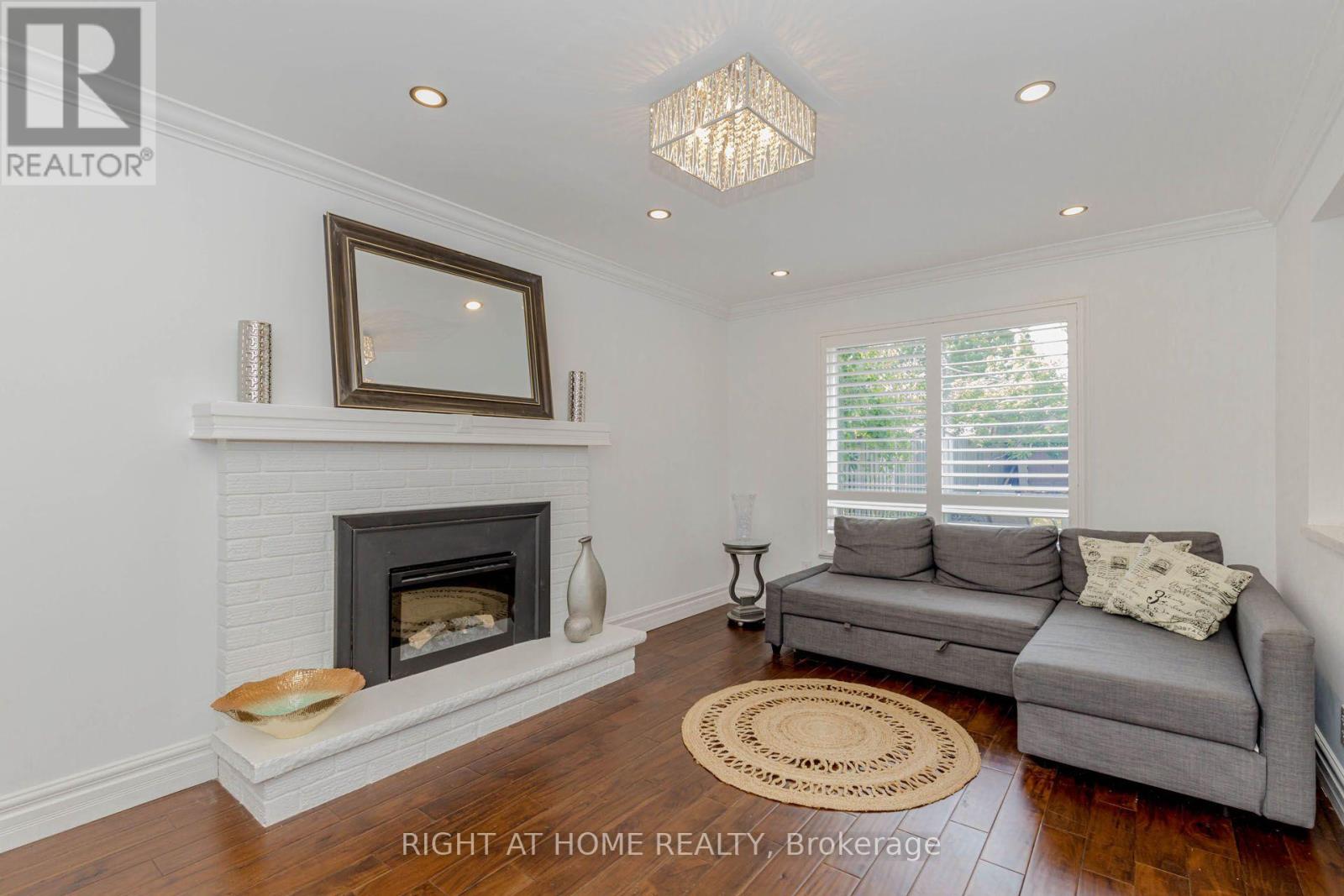 1073 MESA CRESCENT - 27
