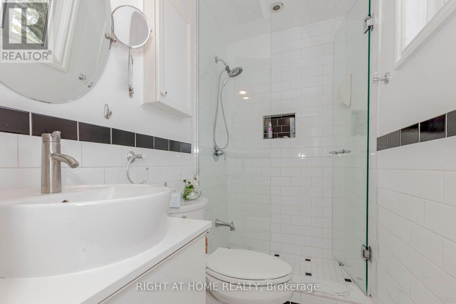 1073 MESA CRESCENT - 35