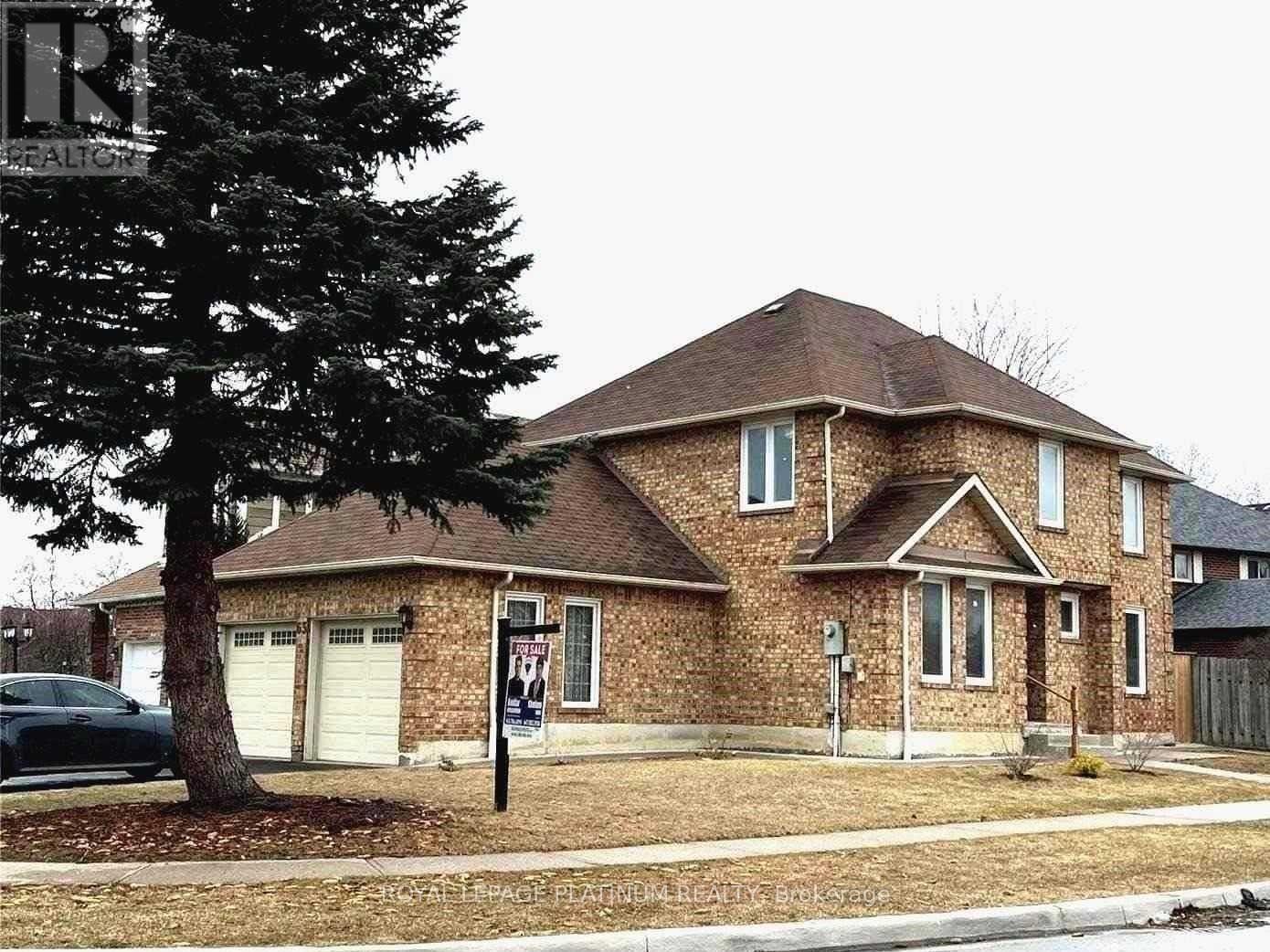 63 LORD SIMCOE DRIVE - 1
