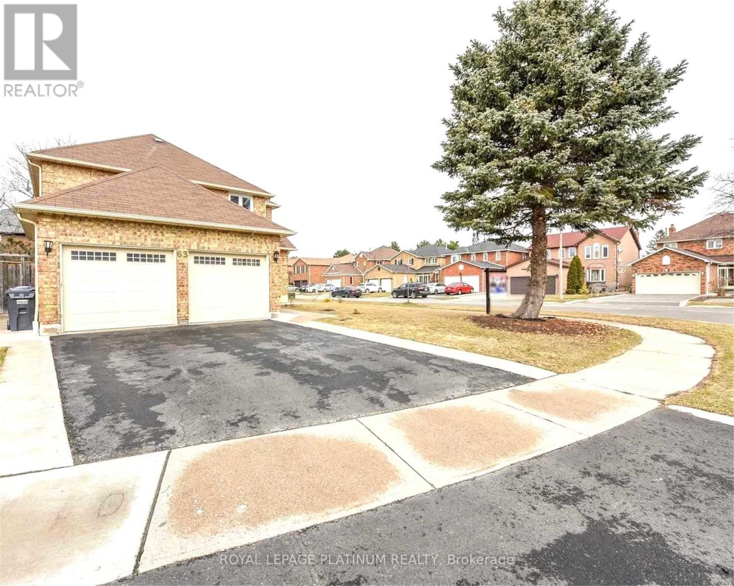 63 LORD SIMCOE DRIVE - 2