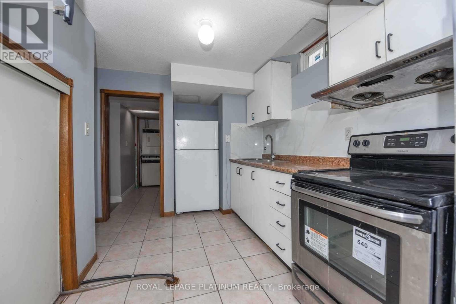 63 LORD SIMCOE DRIVE - 28
