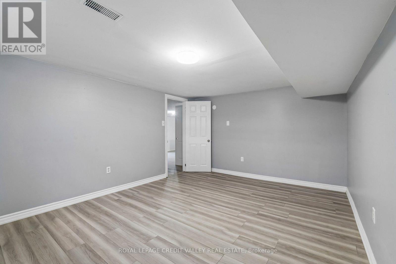 40 HICKLING TRAIL - 28