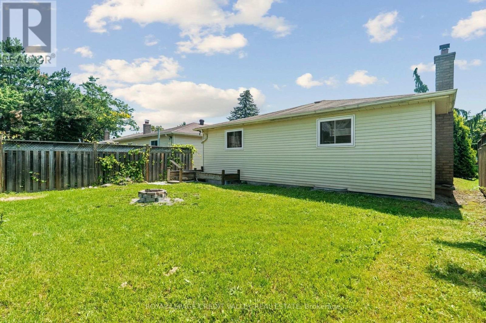 40 HICKLING TRAIL - 48