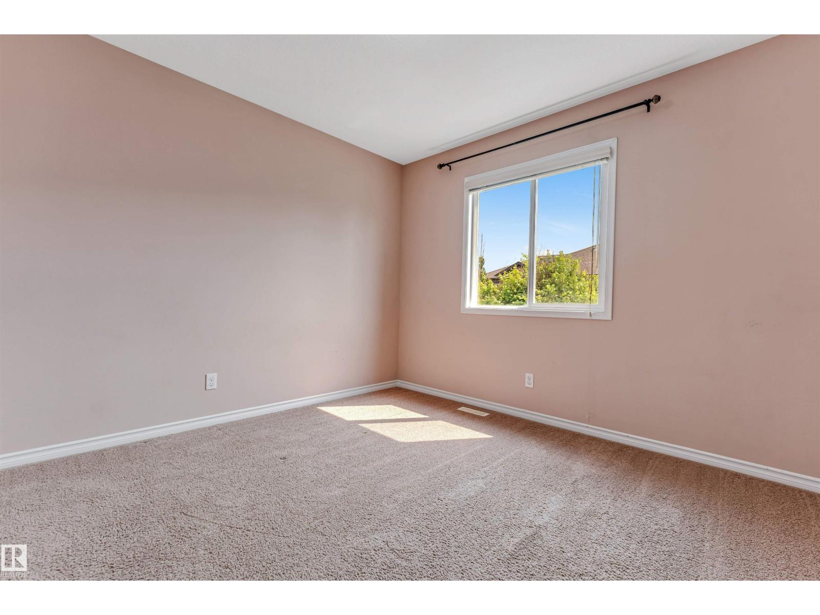 6947 19A AV SW - 27