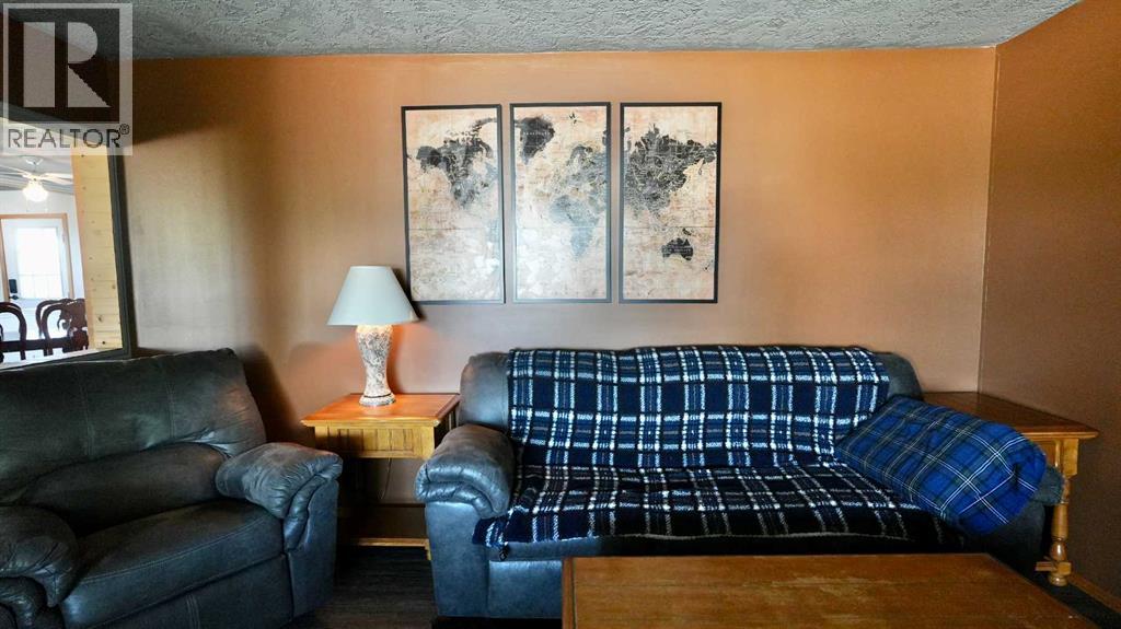 10011 99 Street - Image 33