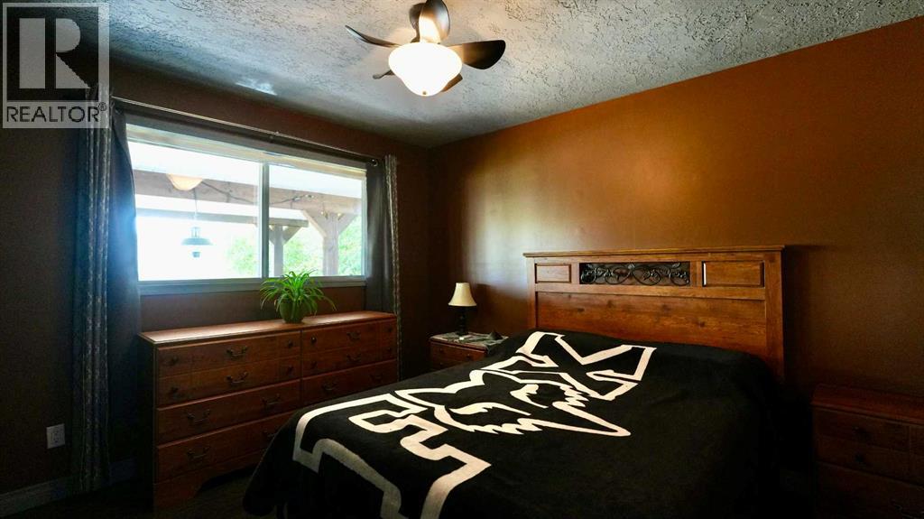 10011 99 Street - Image 38