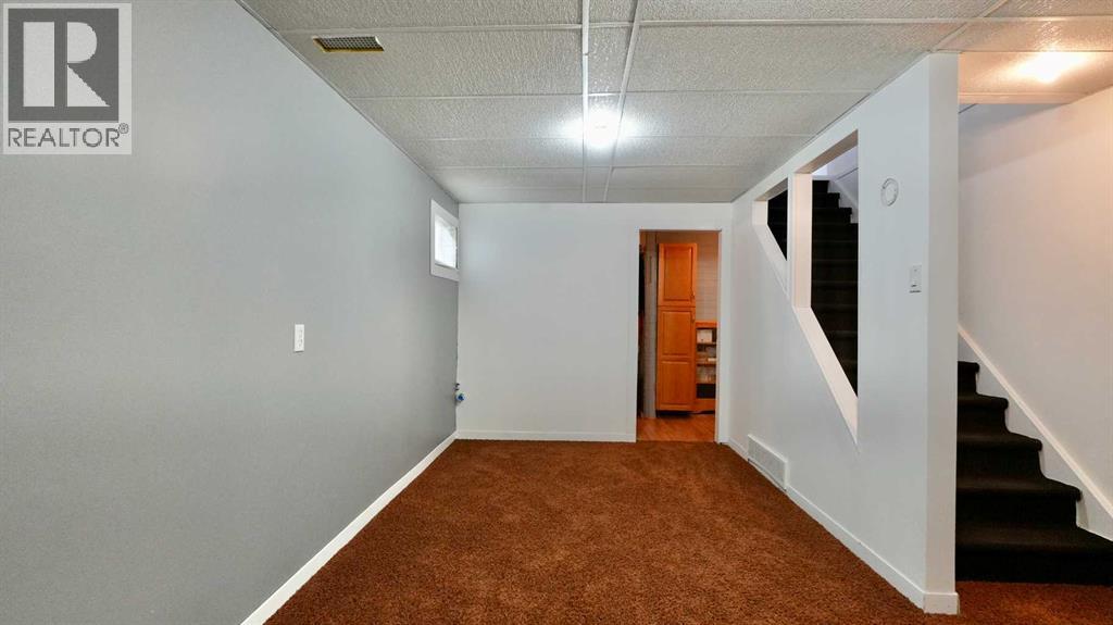 10011 99 Street - Image 40