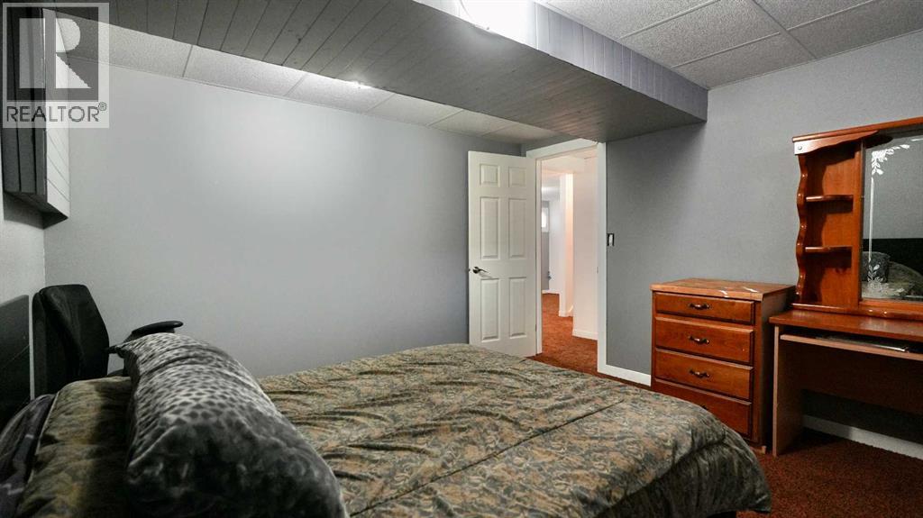 10011 99 Street - Image 48