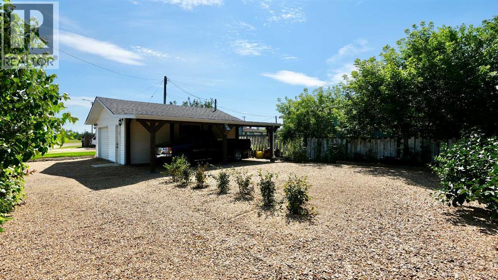 10011 99 Street - Image 8