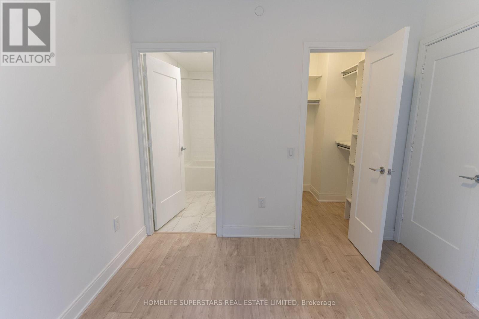 #407 65 ANNIE CRAIG DRIVE - 20