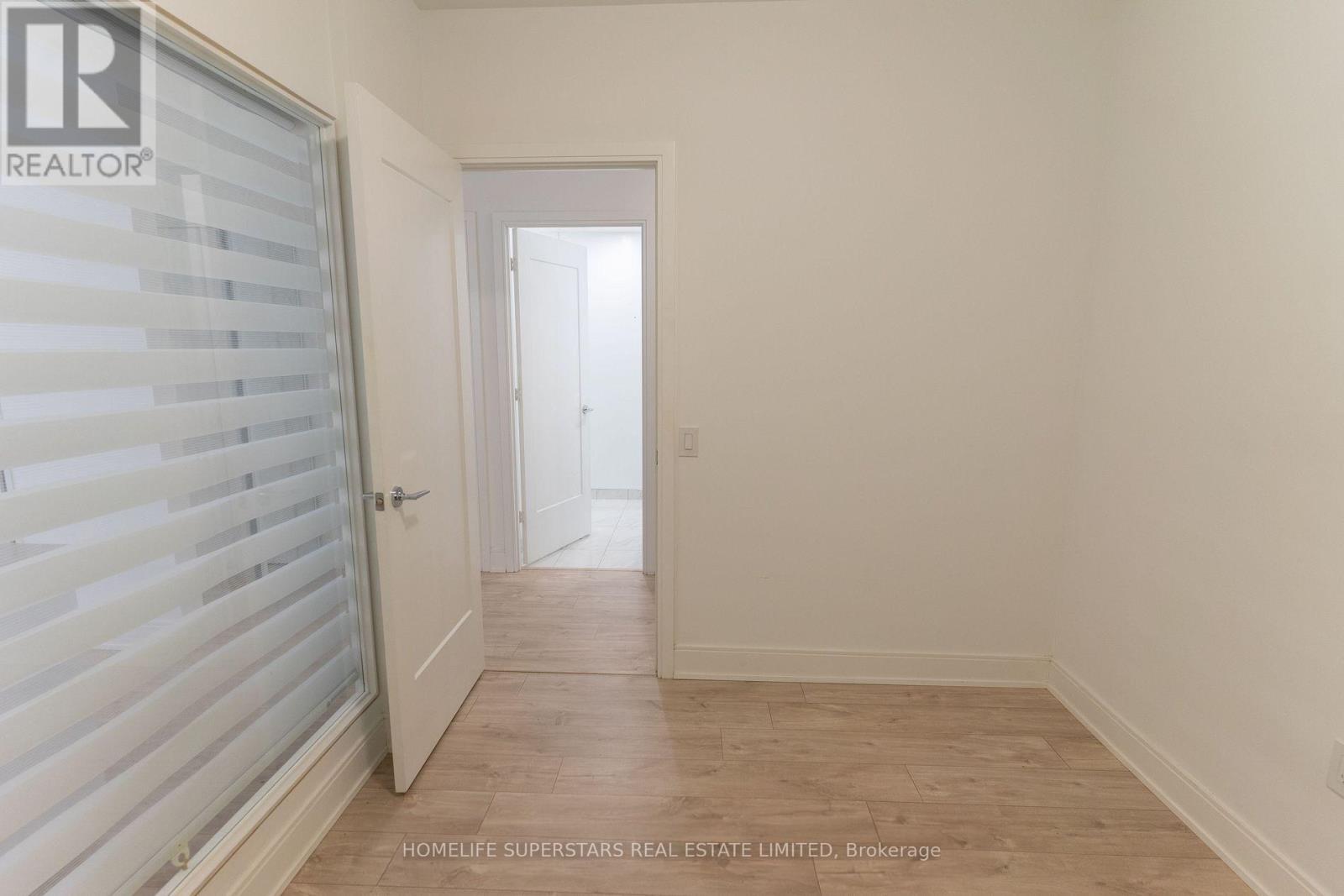 #407 65 ANNIE CRAIG DRIVE - 26
