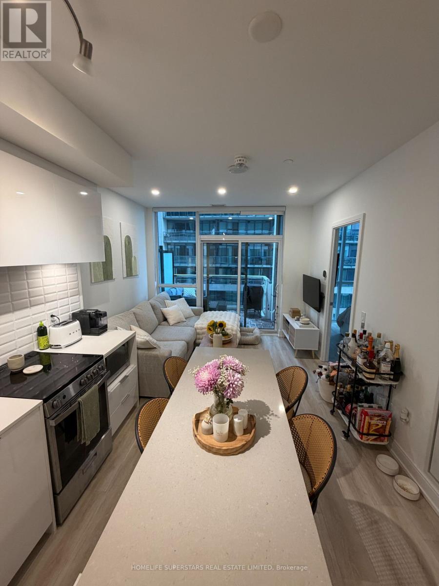 #407 65 ANNIE CRAIG DRIVE - 15