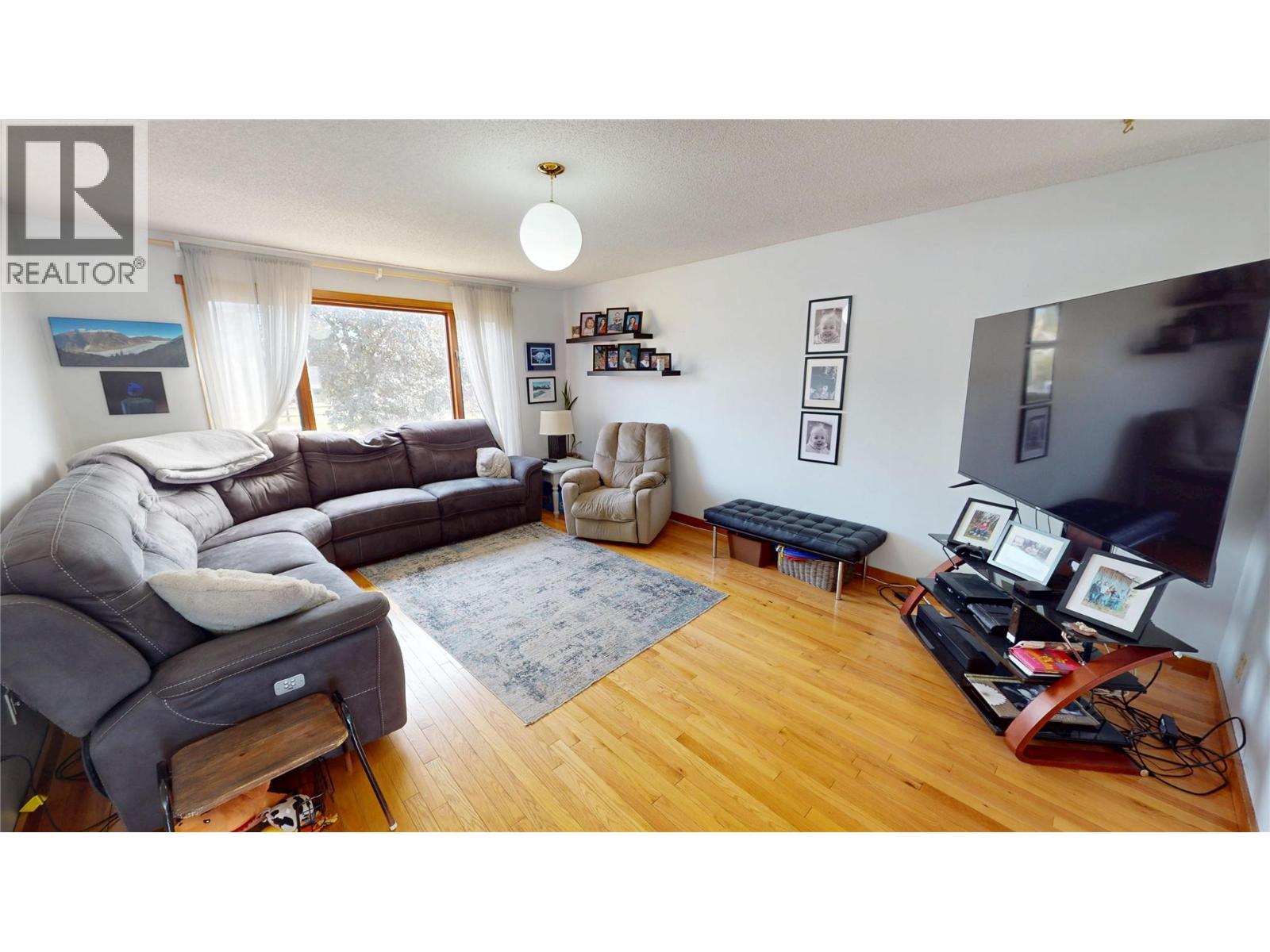 910 5th Ave Avenue - 11