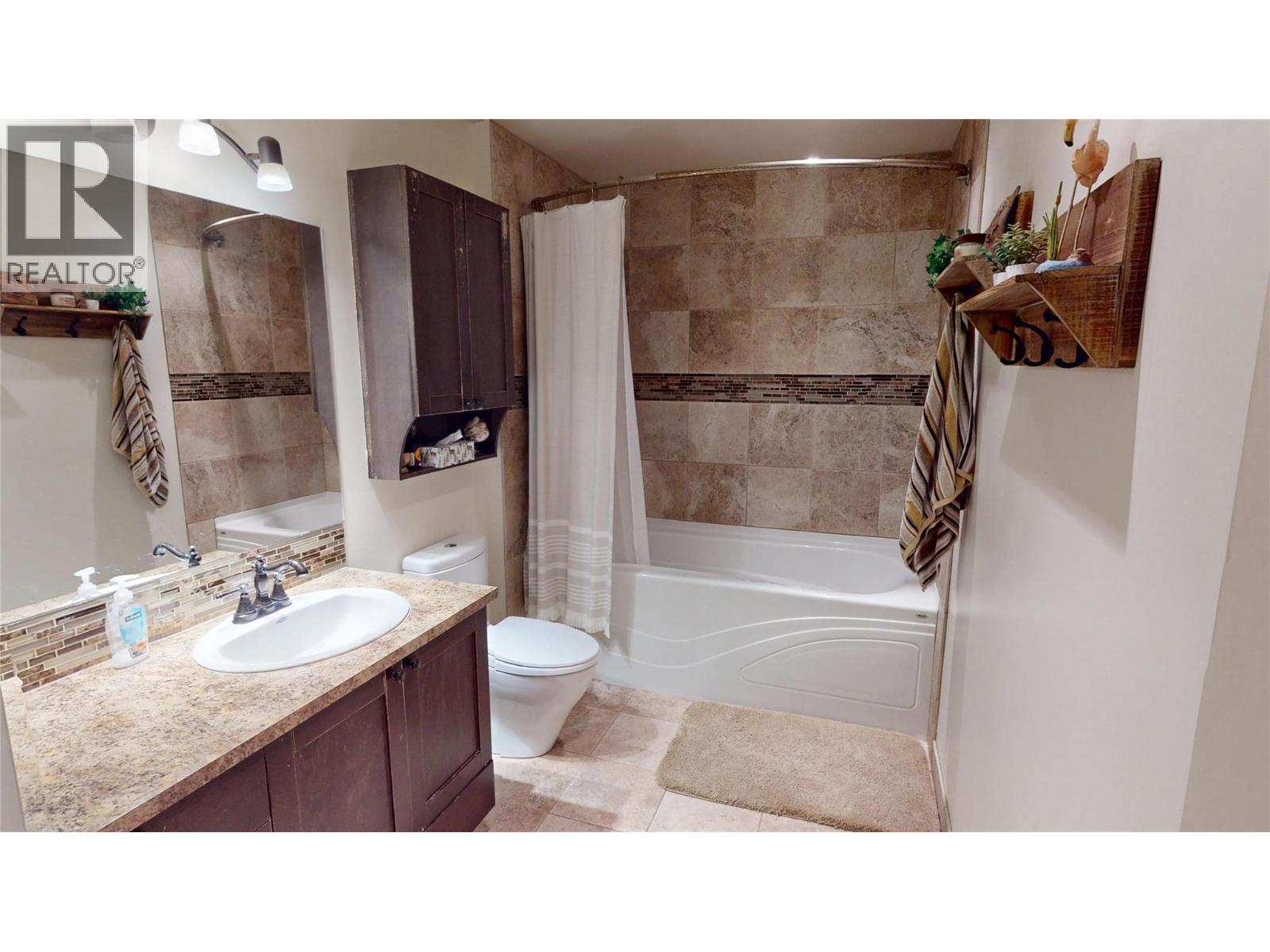 910 5th Ave Avenue - 14