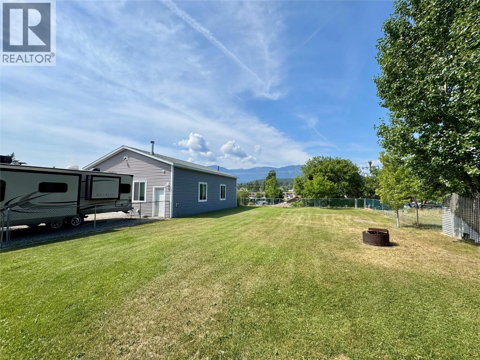 910 5th Ave Avenue - 3