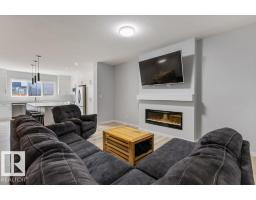 Office - 7113 177a Av Nw, Edmonton, AB T5Z0T4 Photo 9