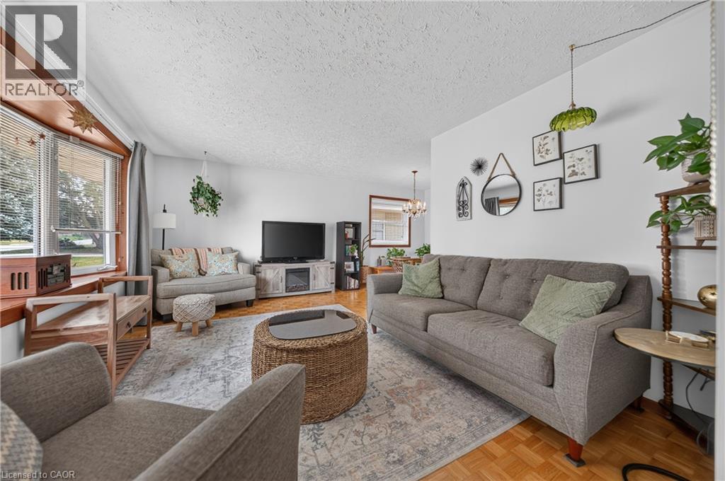 111 KIMBERLY Crescent - 12