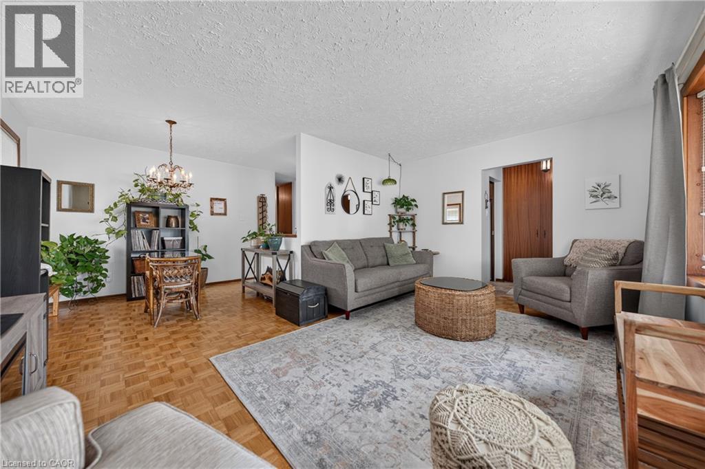111 KIMBERLY Crescent - 16