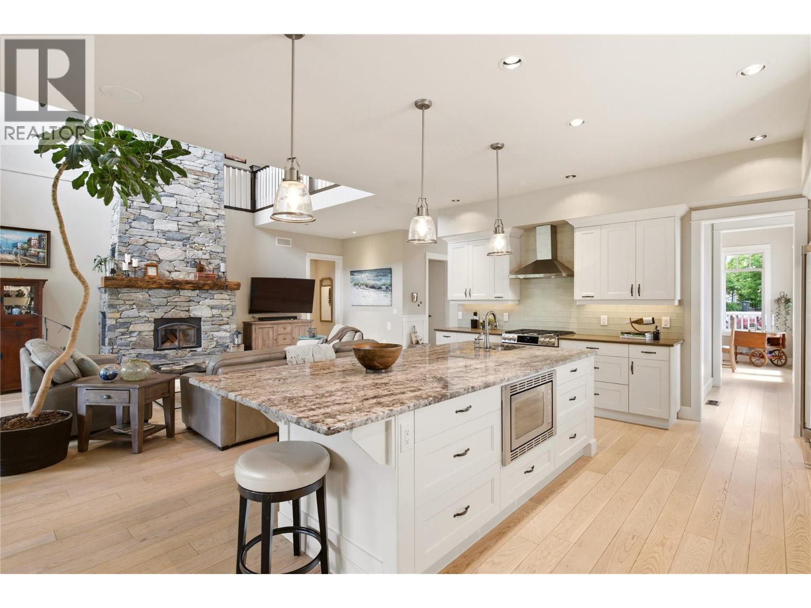 526 Metcalfe Avenue - 23