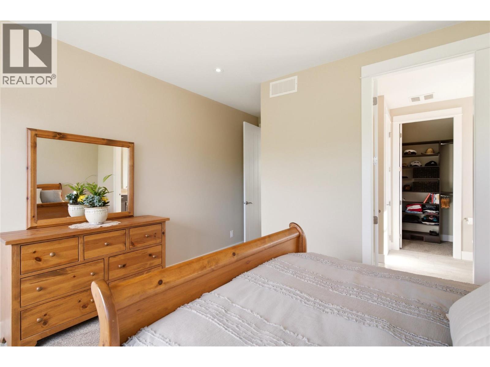 526 Metcalfe Avenue - 47