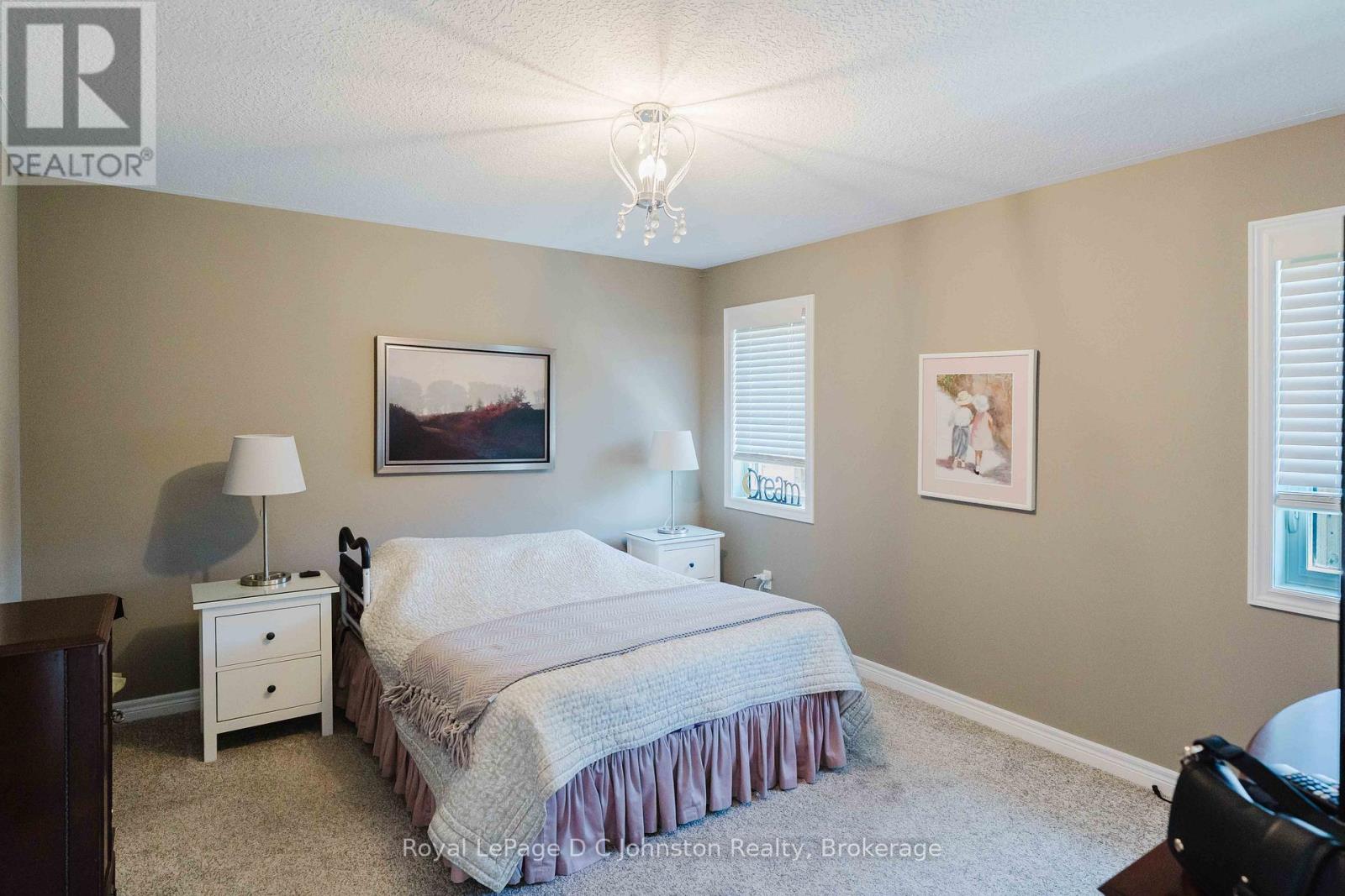 #16 560 DEVONSHIRE ROAD - Image 17