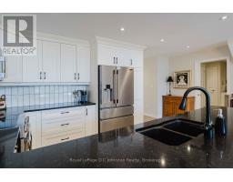 Cold room - 16 - 560 Devonshire Road, Saugeen Shores, ON N0H2C3 Photo 9