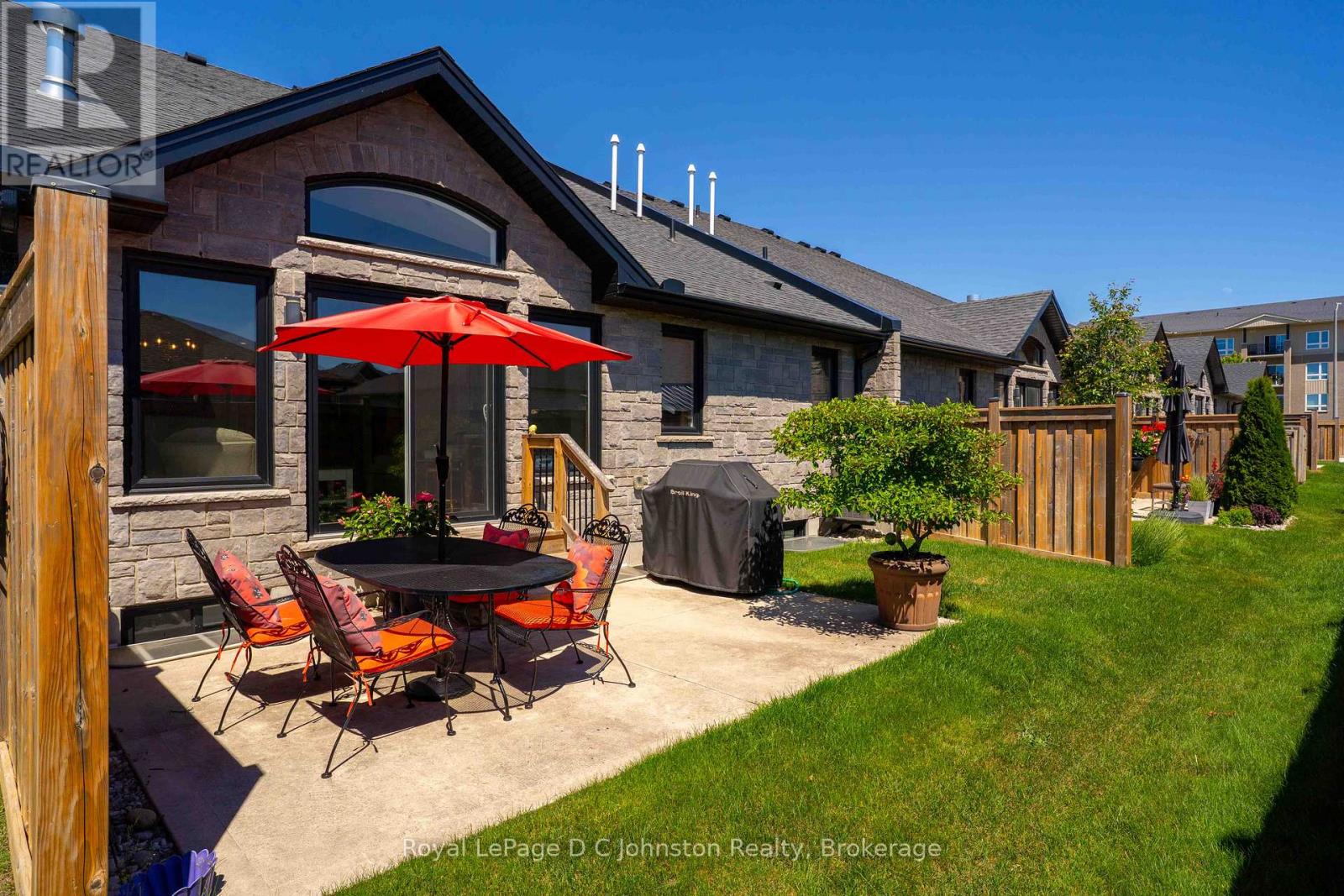 #16 560 DEVONSHIRE ROAD - Image 5