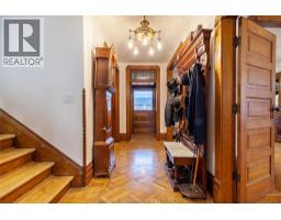 Family room - 129 William Street South, Chatham, ON N7M4S7 Photo 10