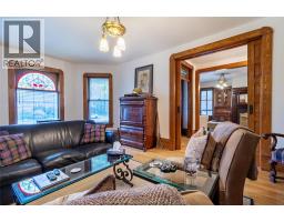 Living room - 129 William Street South, Chatham, ON N7M4S7 Photo 12