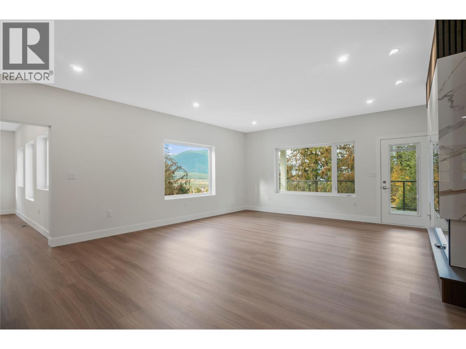 633 9 Street SE - 28