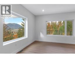 633 9 Street Se, Salmon Arm, BC V1E2C2 Photo 30