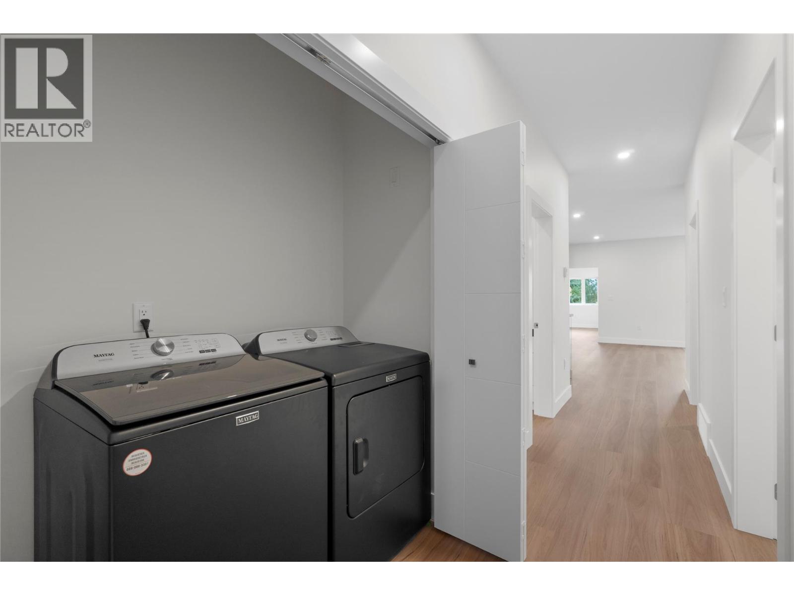 633 9 Street SE - 69