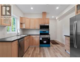 633 9 Street Se, Salmon Arm, BC V1E2C2 Photo 84