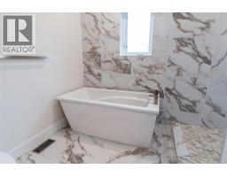 633 9 Street Se, Salmon Arm, BC V1E2C2 Photo 55