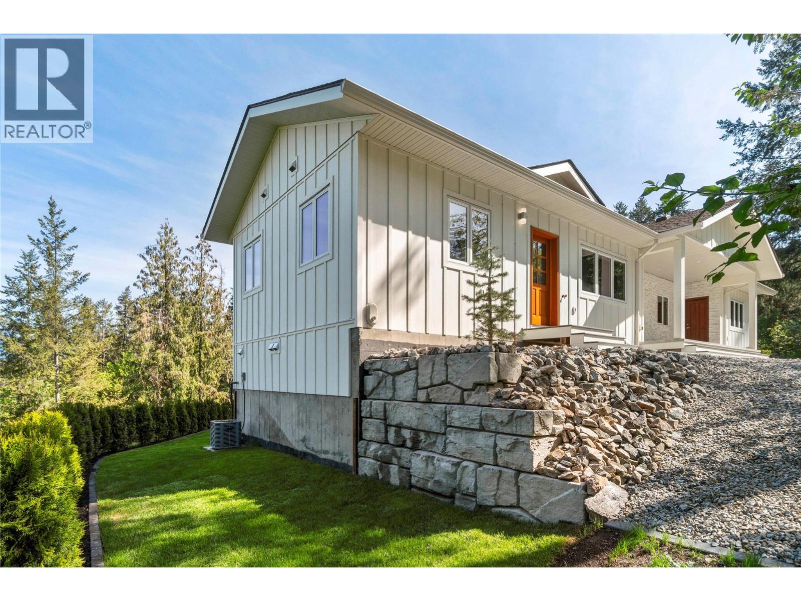 633 9 Street SE - 76