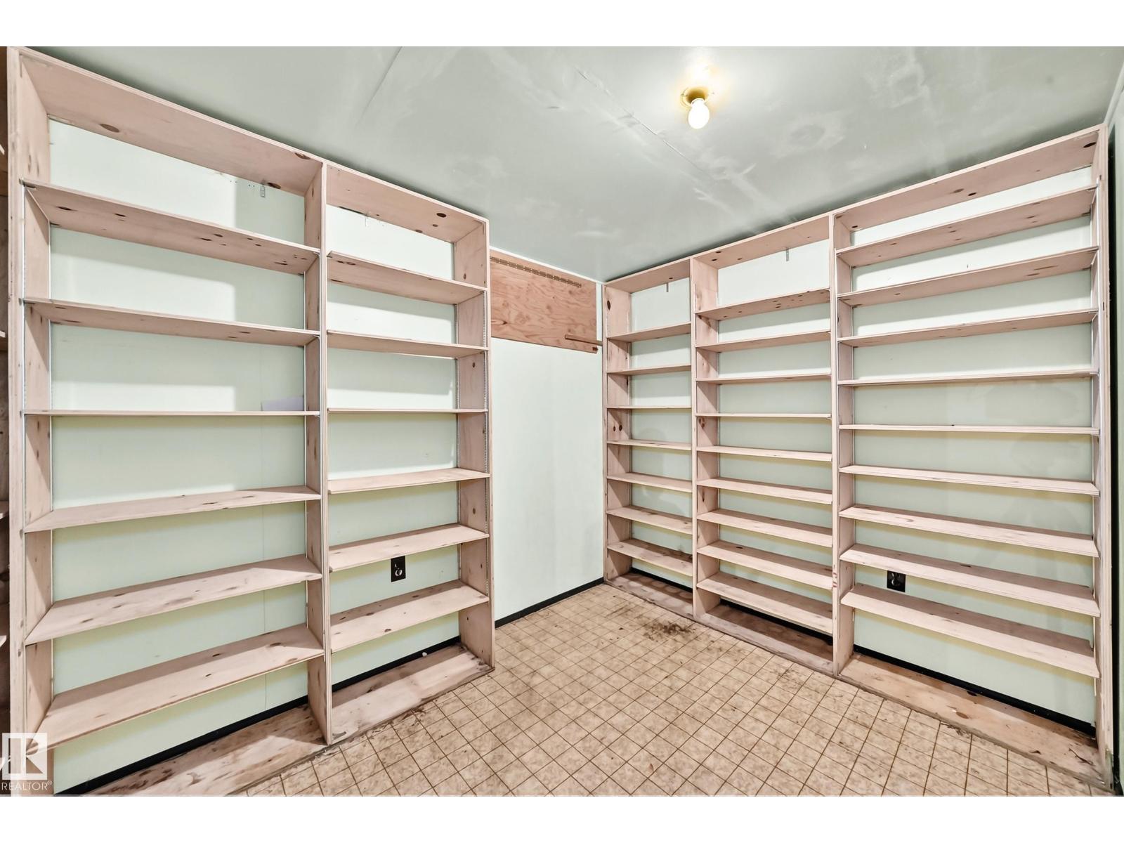 17951 80 AV NW - 45