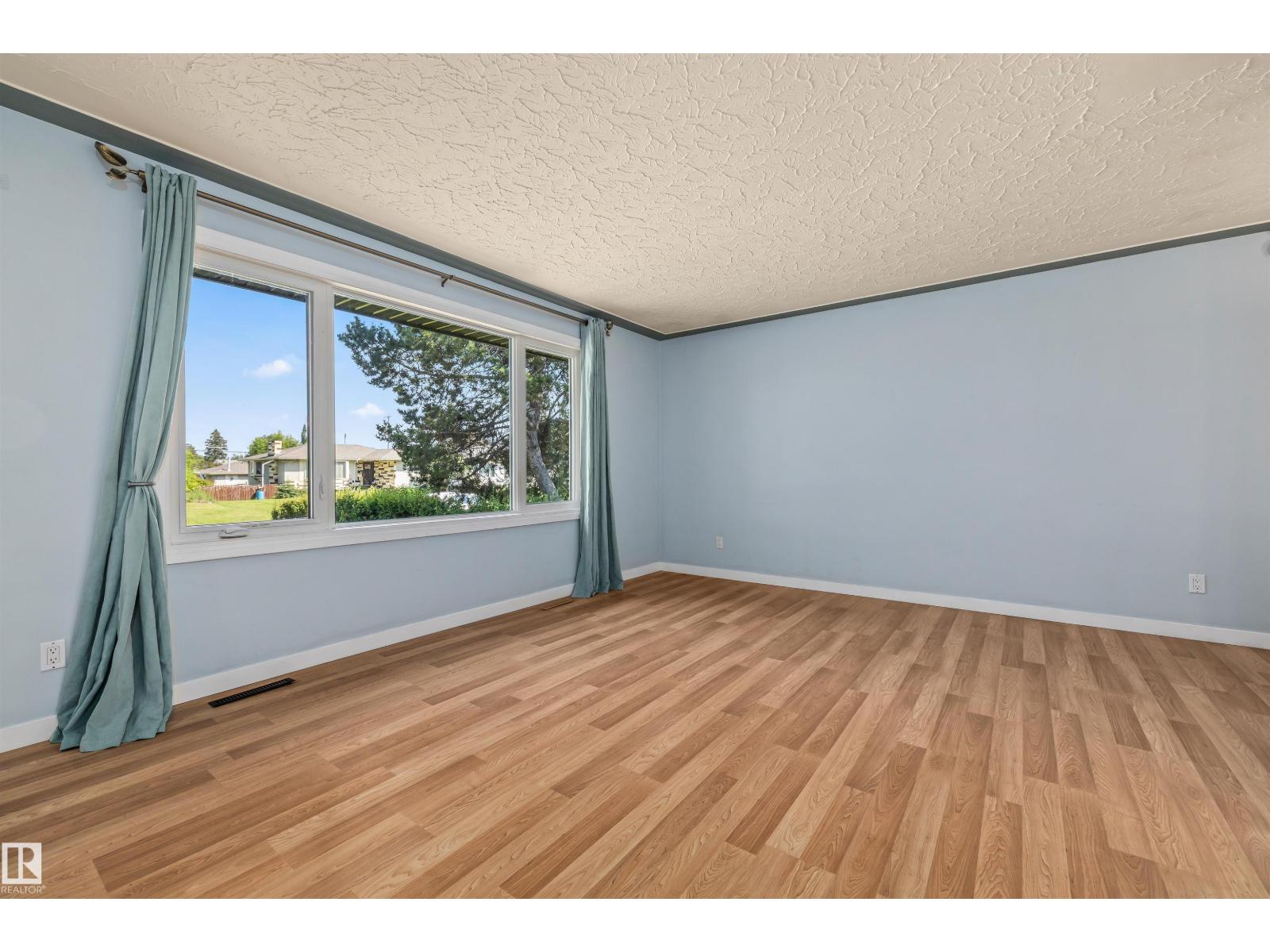 13320 123 ST NW - 5