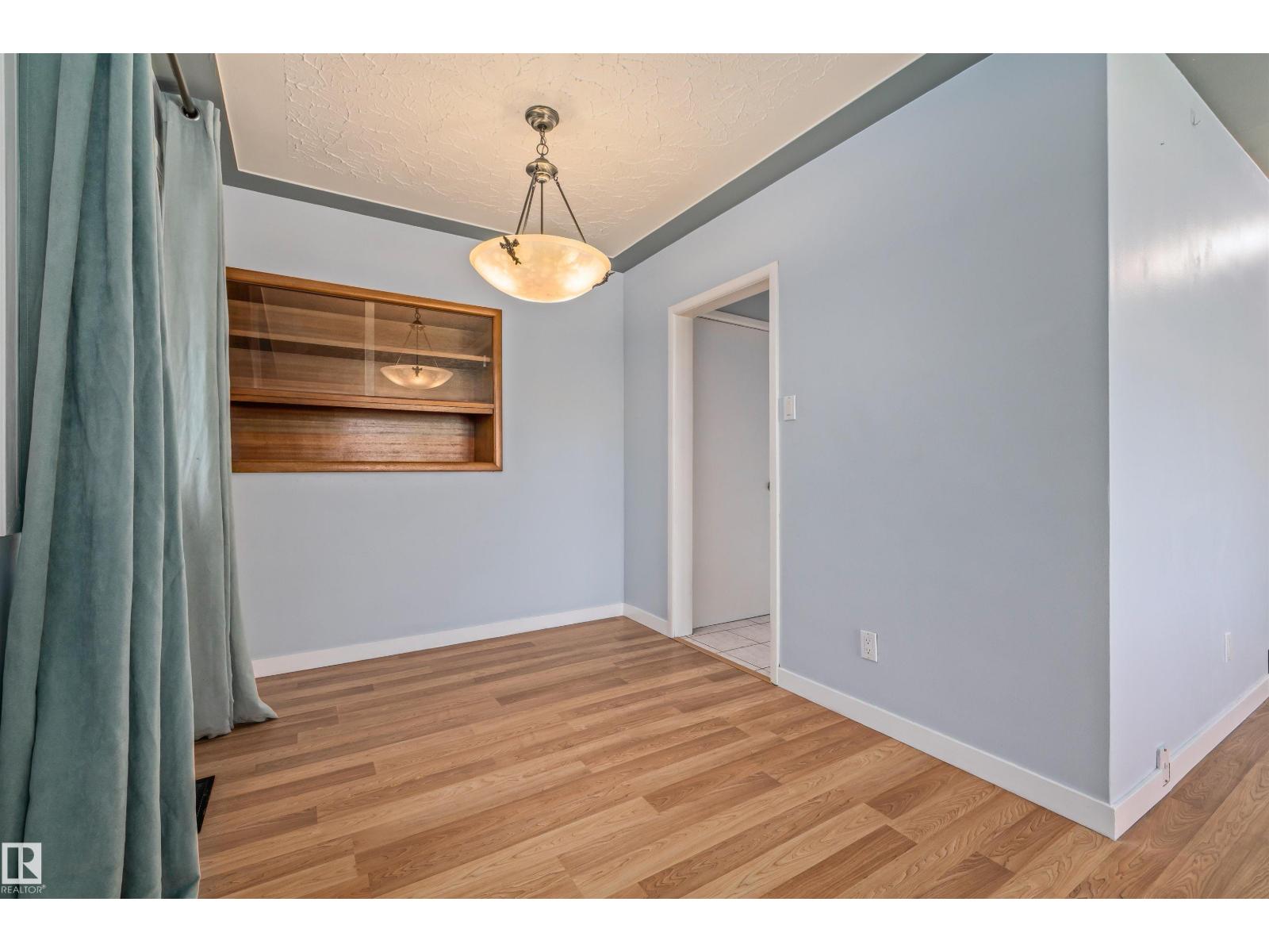 13320 123 ST NW - 8