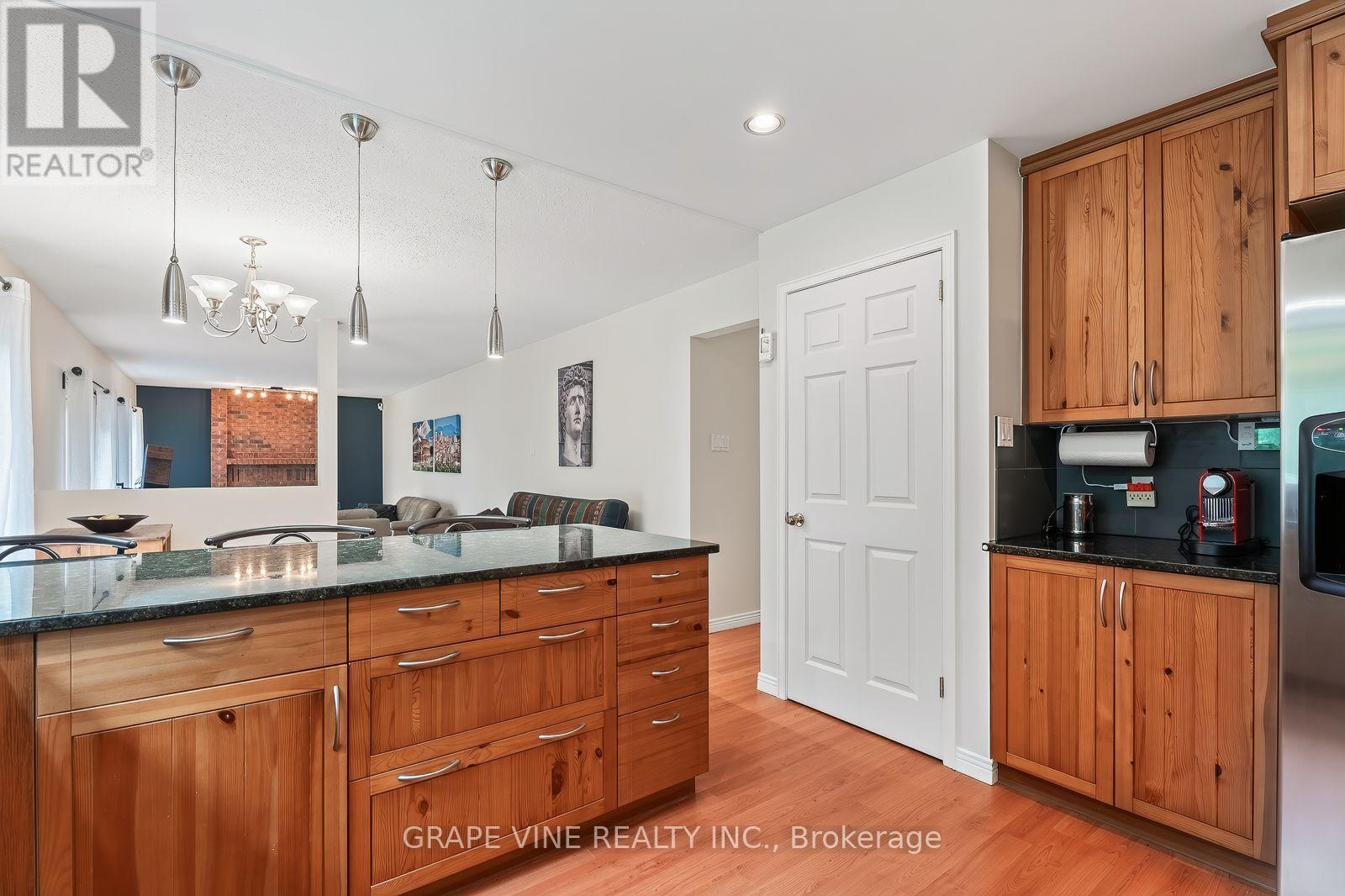 109 MIDVALE DRIVE - Image 17