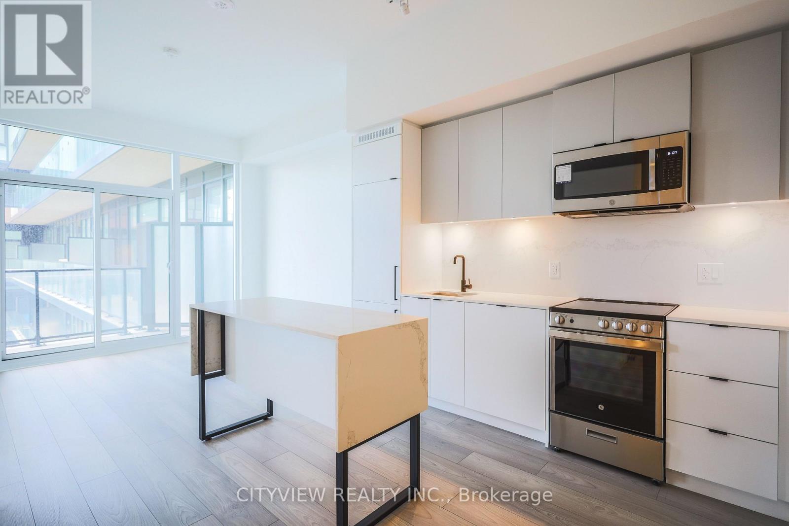 #1127 285 DUFFERIN STREET - 12