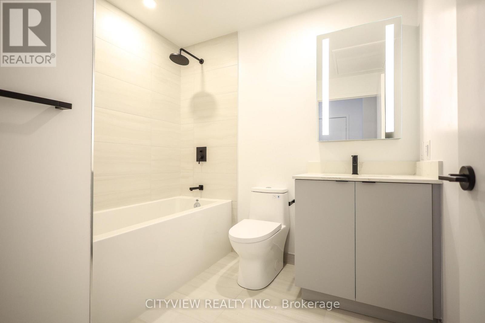 #1127 285 DUFFERIN STREET - 21