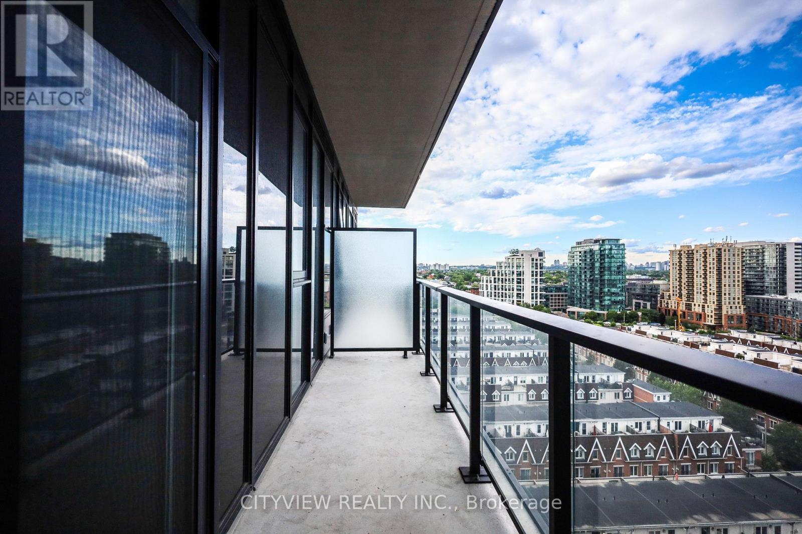 #1127 285 DUFFERIN STREET - 23