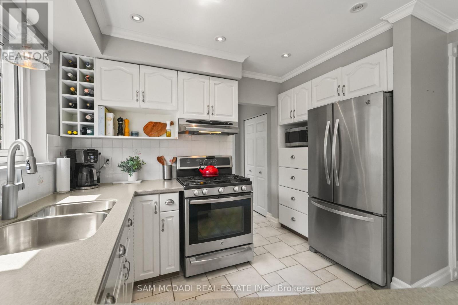 1440 LEDA AVENUE - 10