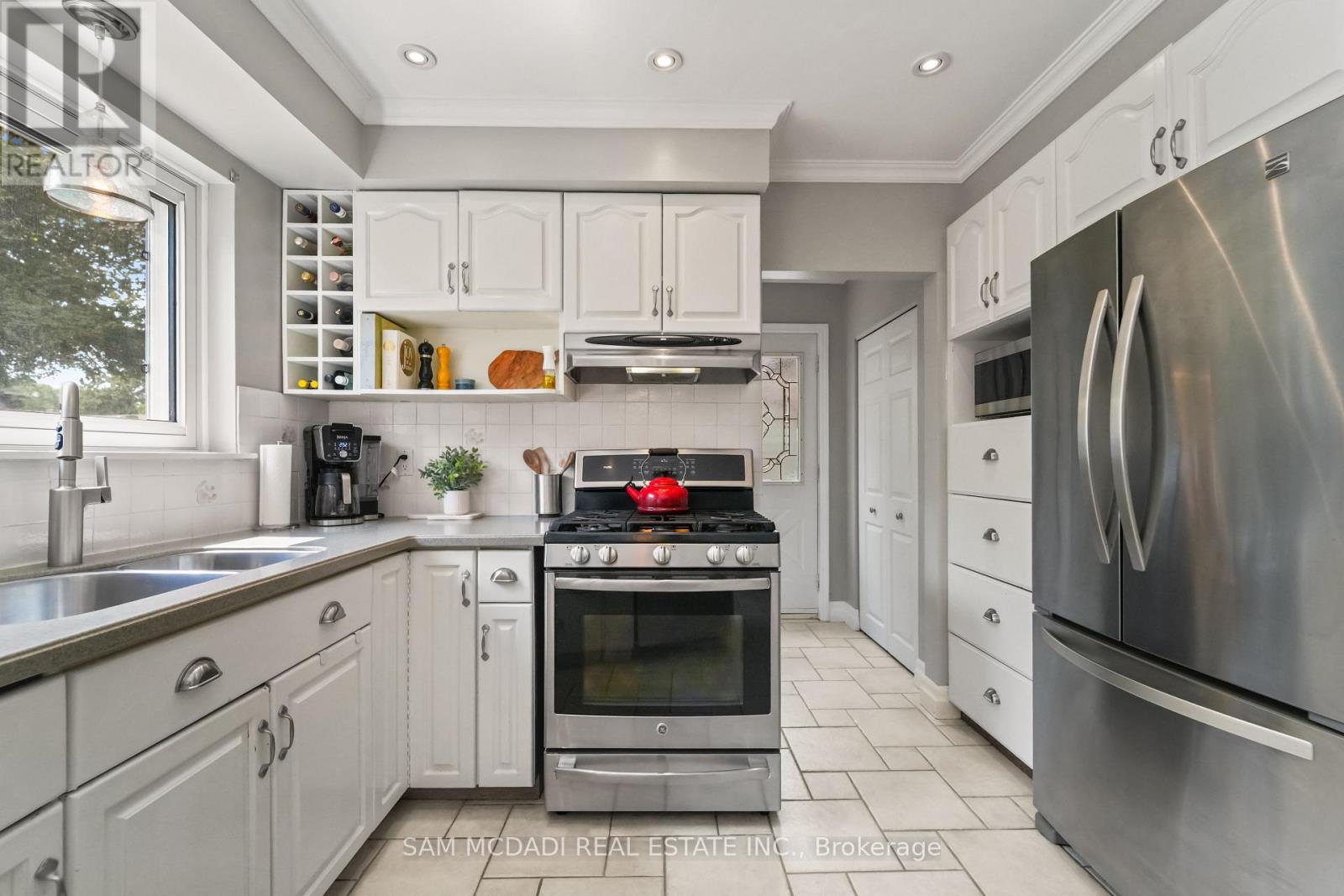 1440 LEDA AVENUE - 9