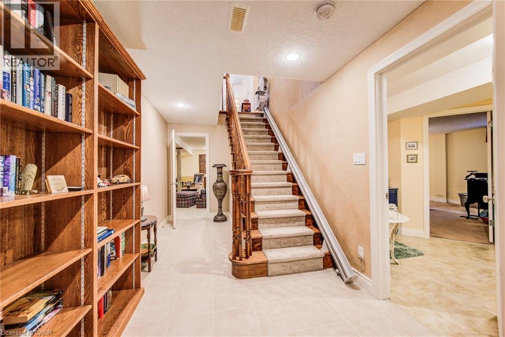 44 LASCHINGER Boulevard - 27