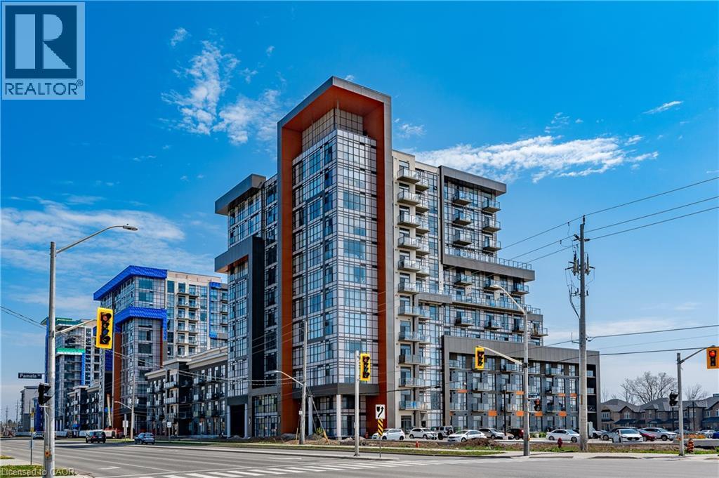 #1011 470 DUNDAS Street E - 1